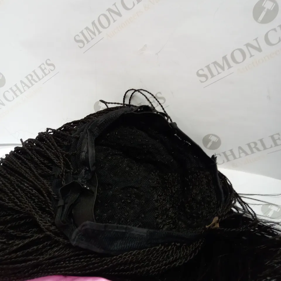 O'S BRAIDED WIG