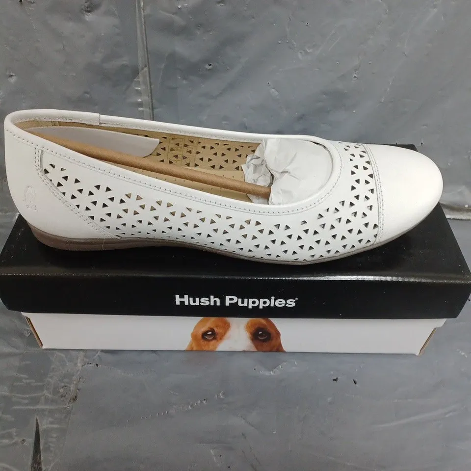 BOXED PAIR OF WOMENS HUSH PUPPIES LEAH BALLERINA SHOES SIZE 6