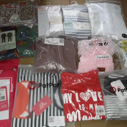 LARGE QUANTITY OF ASSORTED BAGGED KIDS CLOTHING ITEMS TO INCLUDE PATPAT, BODEN AND M&S
