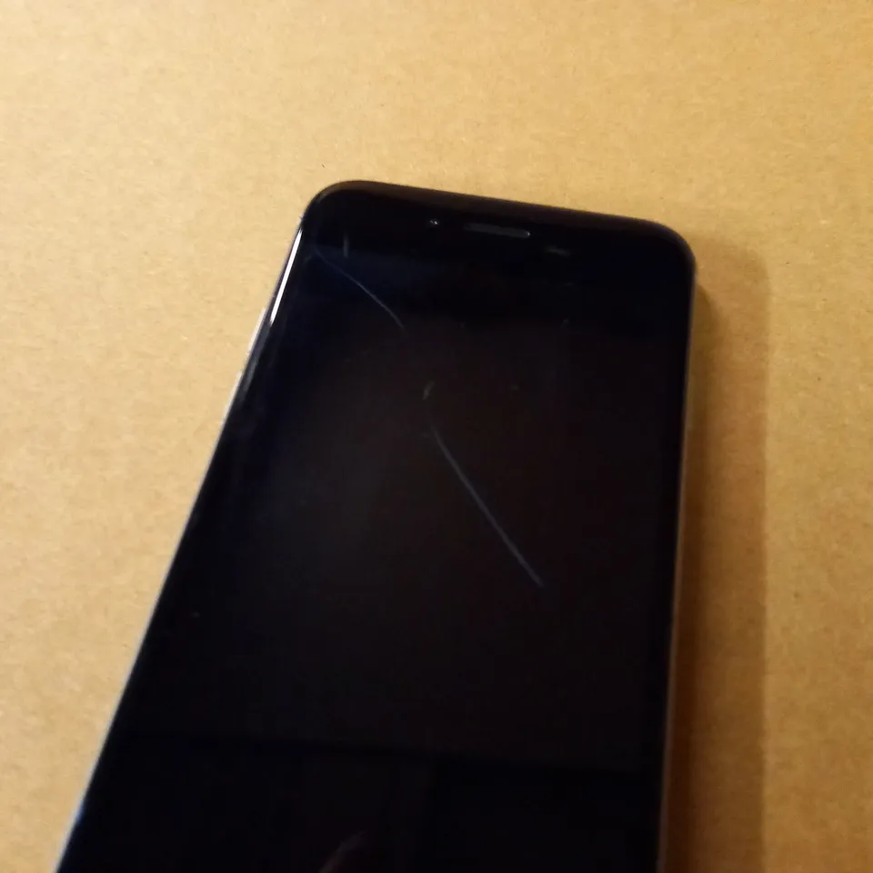 UNBOXED IPHONE A1586 PHONE - SILVER