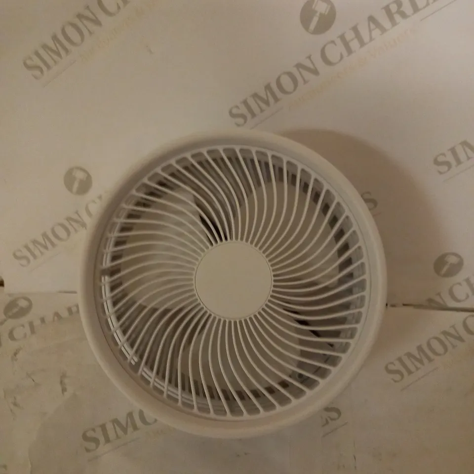 BELL & HOWELL RECHARGEABLE EXTENDABLE DESK & FLOOR FAN, WHITE