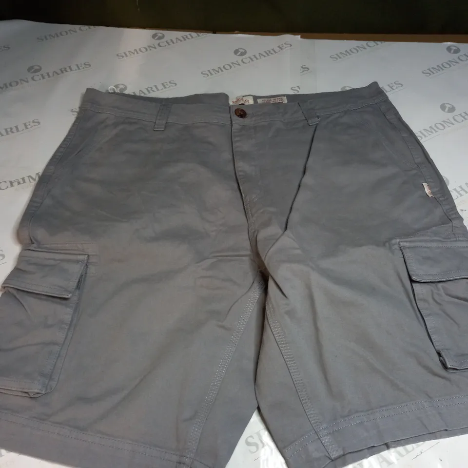 SOULCAL & CO GREY UTILITY SHORTS - XXL