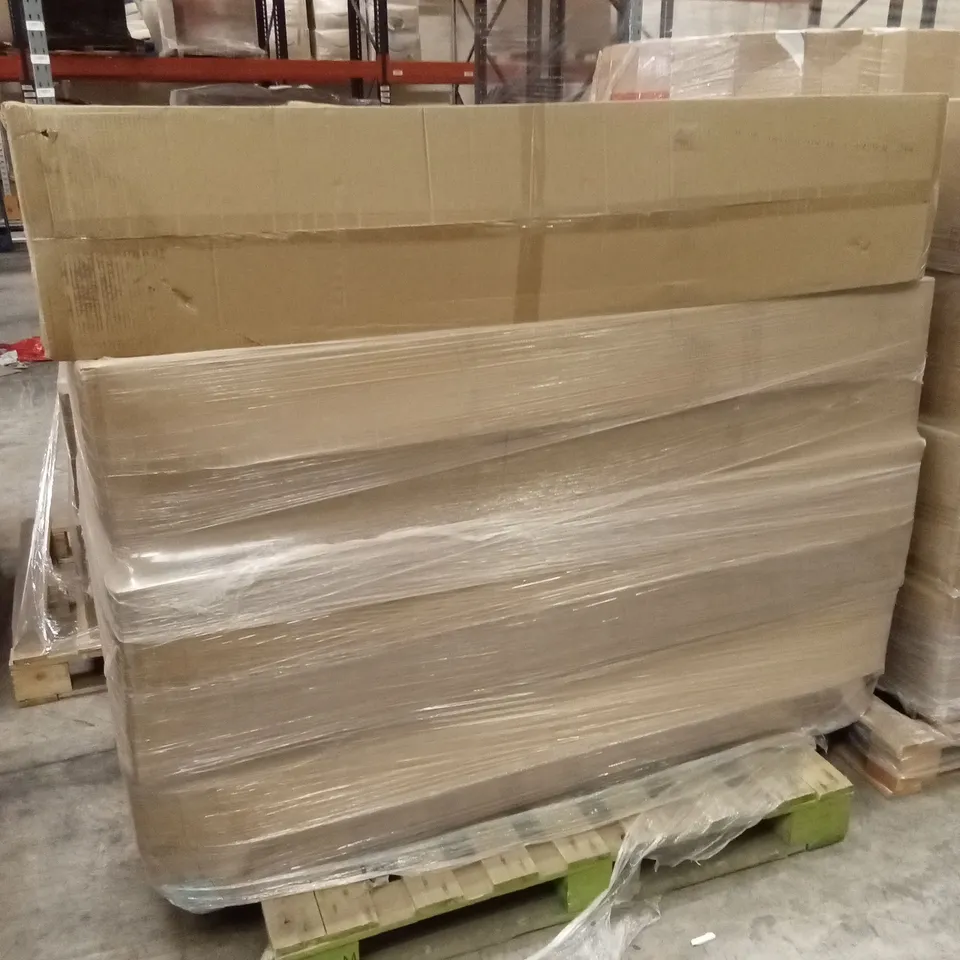 PALLET OF APPROXIMATELY 16 x LARGE METAL 1.5M LIGHT UP CHRISTMAS STARS