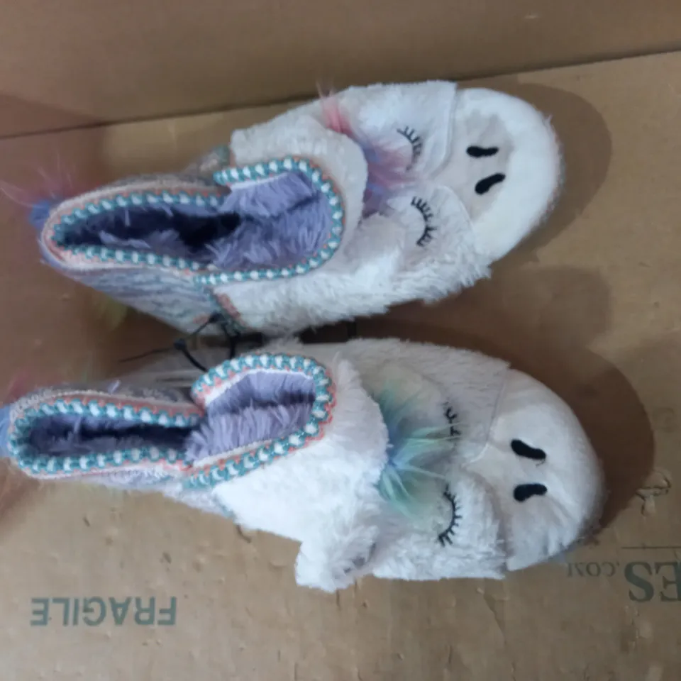 MUK LUKS UNICORN ANIMAL SLIPPERS - SIZE 5
