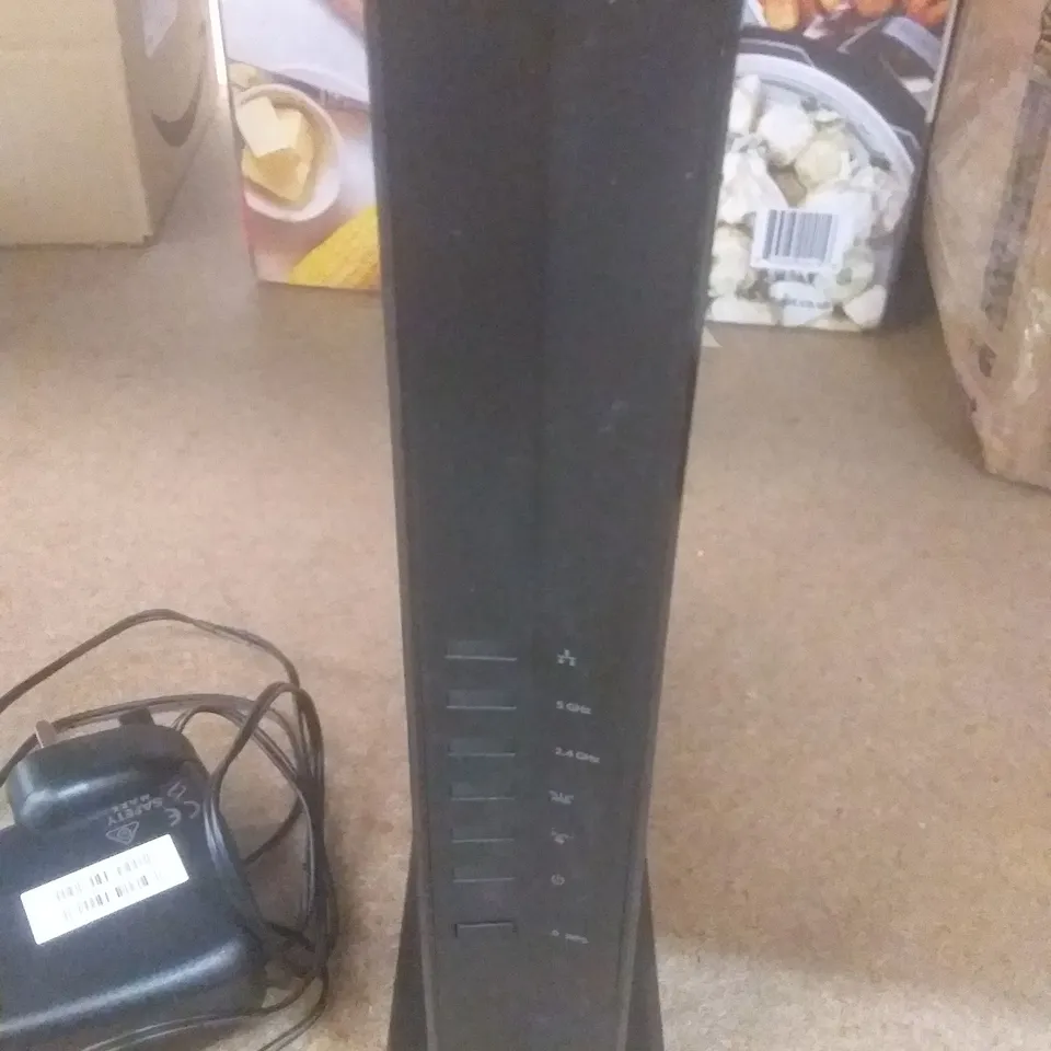 BOXED NETGEAR 5GHZ INTERNET BOX