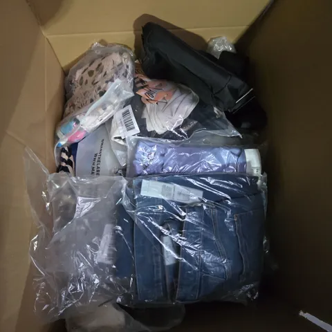 LARGE BOX OF ASSORTED CLOTHING ITEMS IN VARIOUS SIZES, STYLES AND COLOUR 