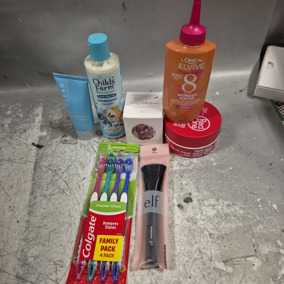 APPROXIMATELY 20 HEALTH AND BEAUTY PRODUCTS TO INCLUDE CHILD'S FARM CONDITIONER, RED ONE HAIR WAX AND L'OREAL ELVIVE WONDER WATER