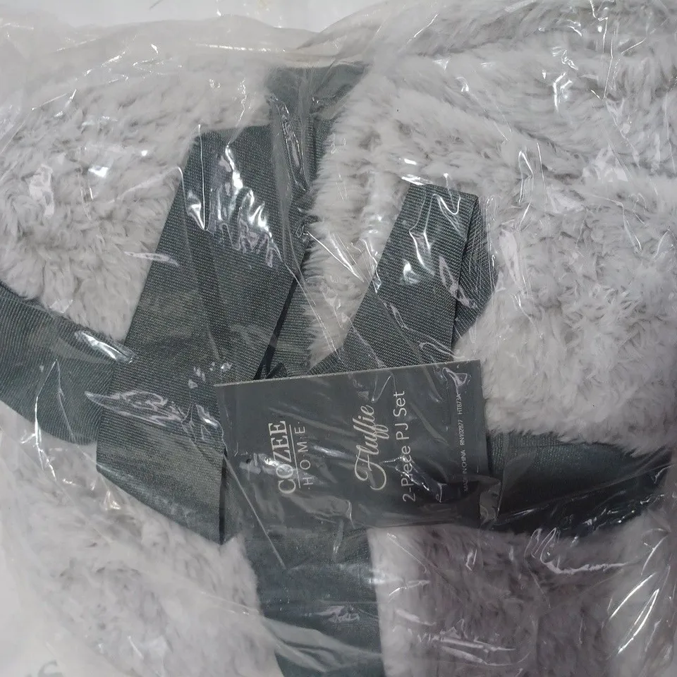 FLUFFY PAJAMA SET COZZEE HOME SIZE MEDIUM IN GREY 