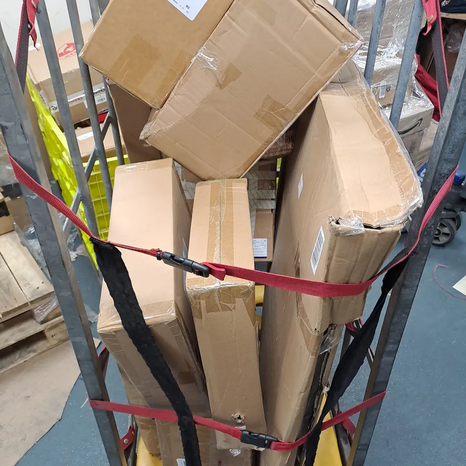 CAGE OF APPROXIMATELY 10 ASSORTED HOUSEHOLD ITEMS TO INCLUDE - DREWDROP TREE, STORAGE BOX, AND FAUX FLOOR CUSHION ETC. - COLLECTION ONLY