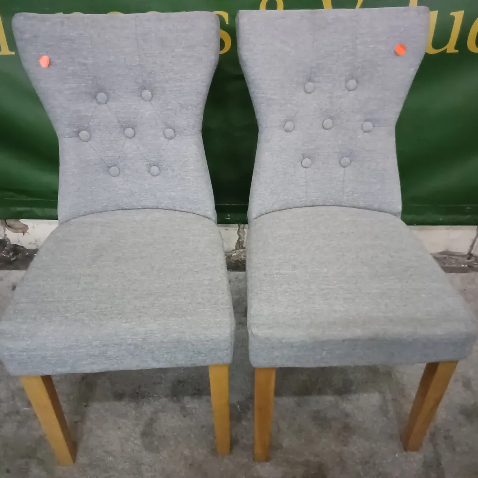 PAIR OF LIGHT GREY UPHOLSTERED DINING CHAIRS 