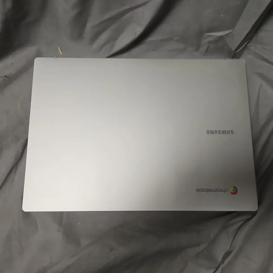 SAMSUNG XE310XDA CHROMEBOOK LAPTOP – SILVER