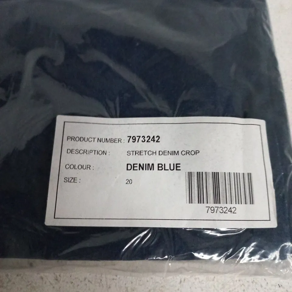 EMRECO STRETCH DENIM CROP – UK 20, DENIM BLUE