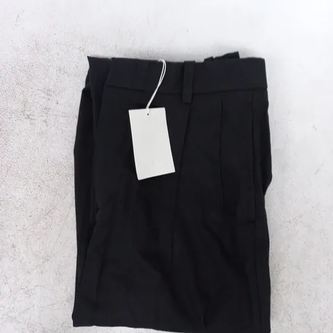 COS TROUSERS IN BLACK SIZE UK 30R