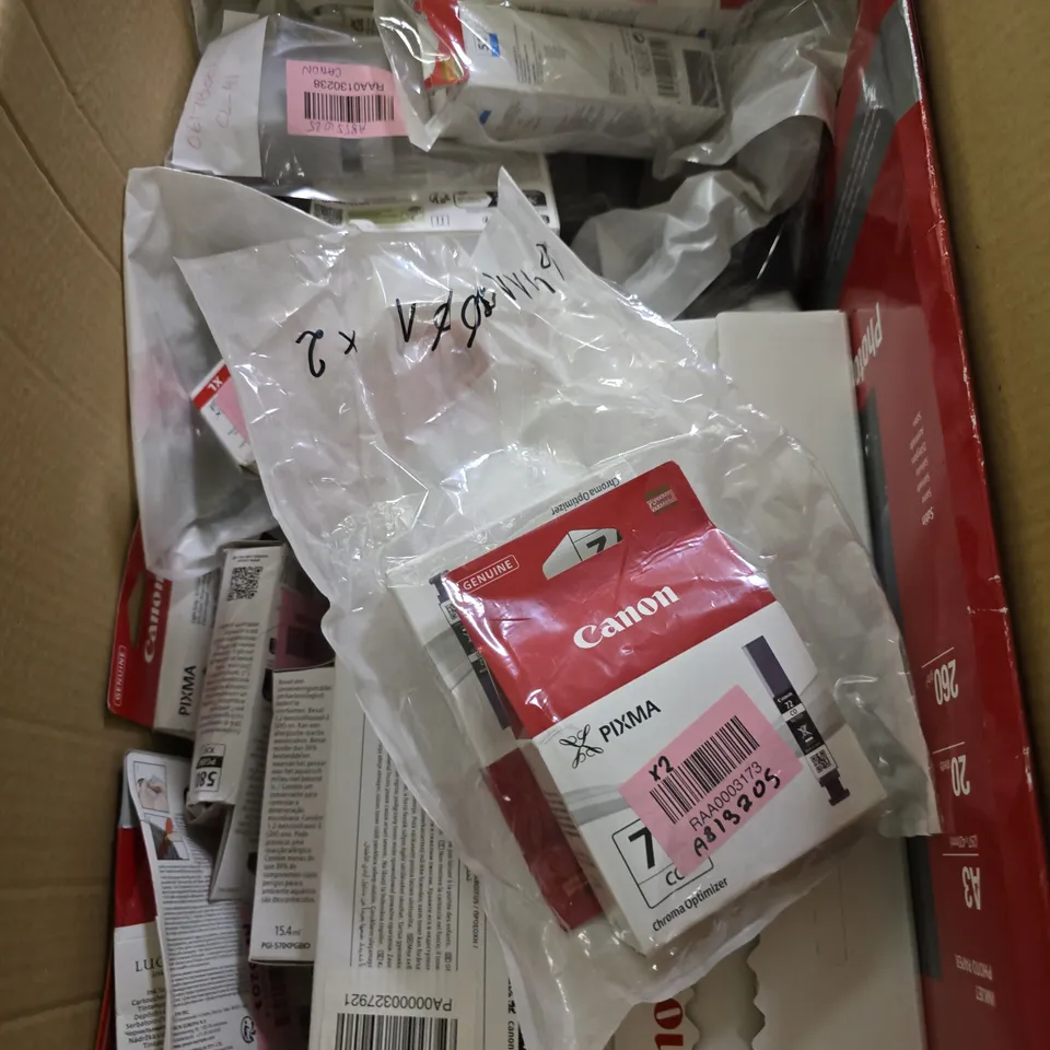 BOX OF APPROXIMATELY 7 ASSORTED ITEMS TO INCLUDE - CANON CLI-551C , CANON CARTRIDGE 725 ETC