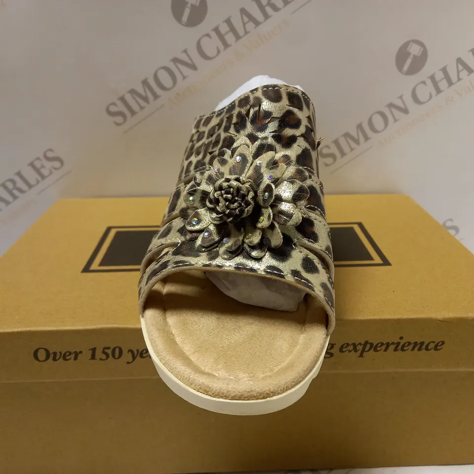 BOXED CUSHION WALK LEOPARD WEDGE SLIP ON SHOES, CHESTNUT - SIZE 4 