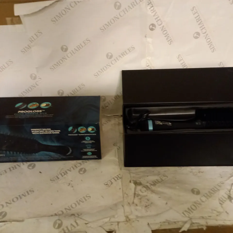 BOXED REVAMP PROGLOSS PERFECT BLOW DRY HAIRBRUSH RRP £60