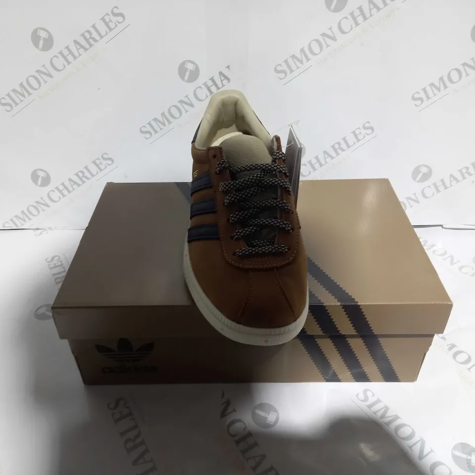 ADIDAS FROST UK 7 BOXED 