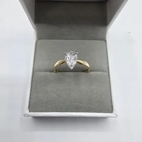 18CT GOLD SOLITARE RING SET WITH A LAB GROWN PEAR SHAPED DIAMOND WEIGHING +-1.01CT