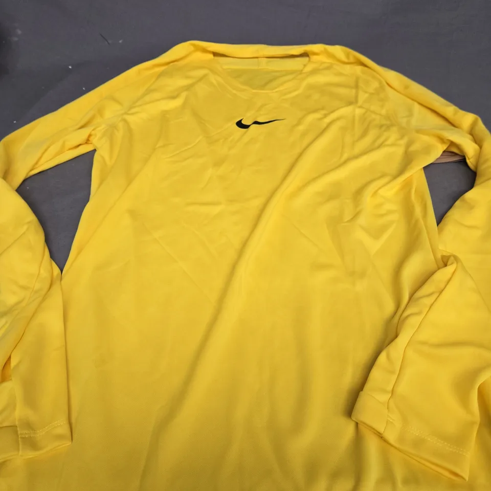 NIKE DRI FIT YELLOW LONG SLEEVE T-SHIRT - LARGE