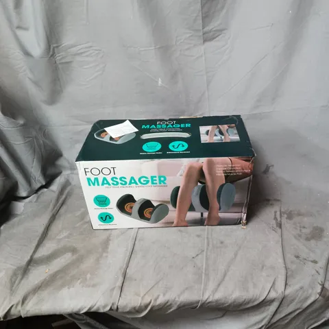 FOOT MASSAGER – GREY, WITH CONTROL UNIT, BOXED
