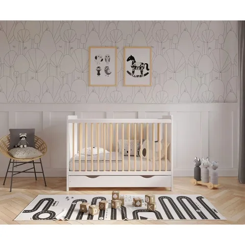 BOXED IGNATIUS COT BED