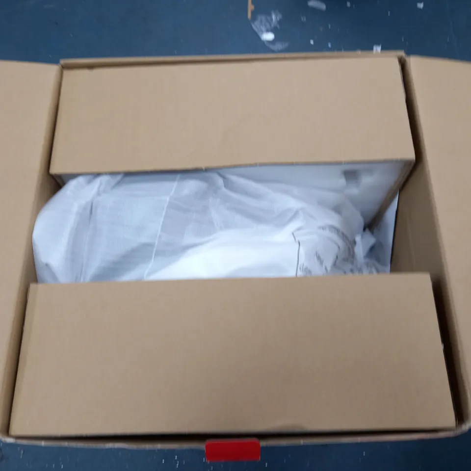 BOXED INSTANT VORTEX PLUS VERSAZONE AIR FRYER 