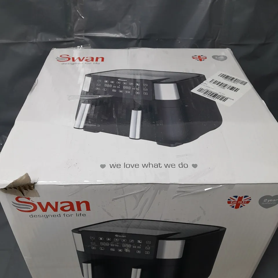 BOXED SWAN 7.6L DUAL AIR FRYER  RRP £85.99