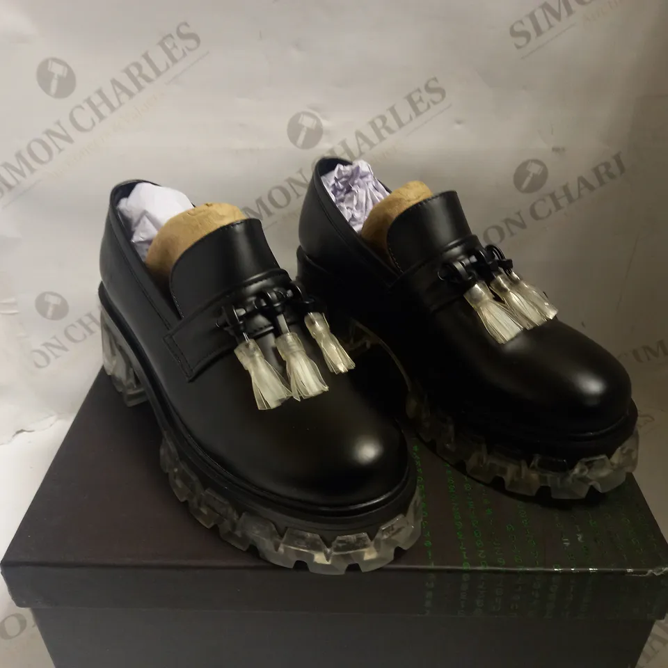 KOI VEGAN THREE ACTIONS THREE ILLUSIONS ICY LOAFER - BLACK SIZE 3