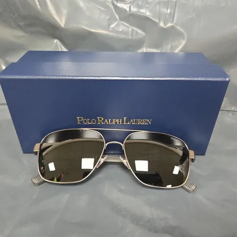 BOXED POLO RALPH LAUREN PILLOW SUNGLASSES- GREY