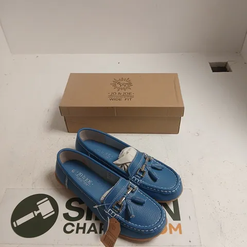 JO & JOE WIDE FIT LEATHER LOAFERS – NAUTICAL FRENCH BLUE, UK6