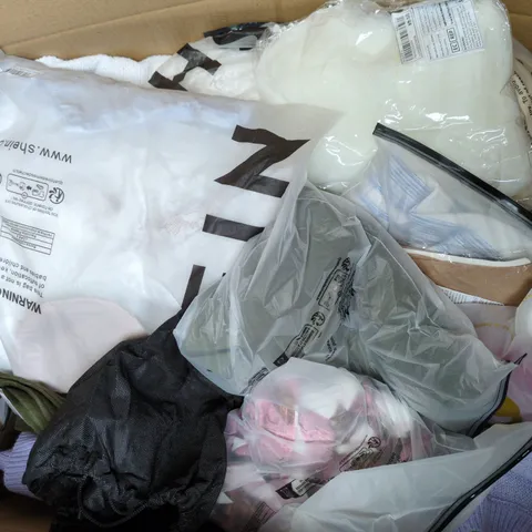 APPROXIMATELY 25 ASSORTED CLOTHING ITEMS IN VARIOUS SIZES, STYLES & COLOURS TO INCLUDE BRANDS SUCH AS STREET CARTEL, H&M, SHEIN, ETC - COLLECTION ONLY