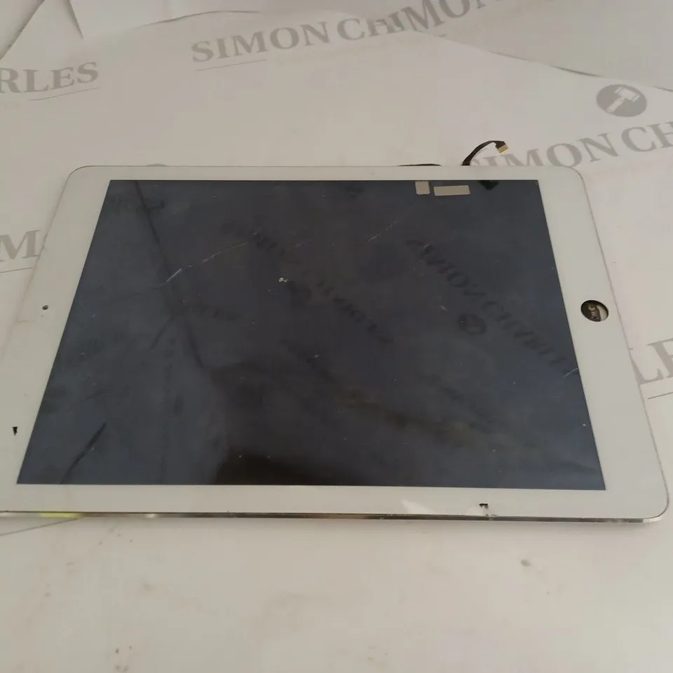 APPLE IPAD TABLET - A1474