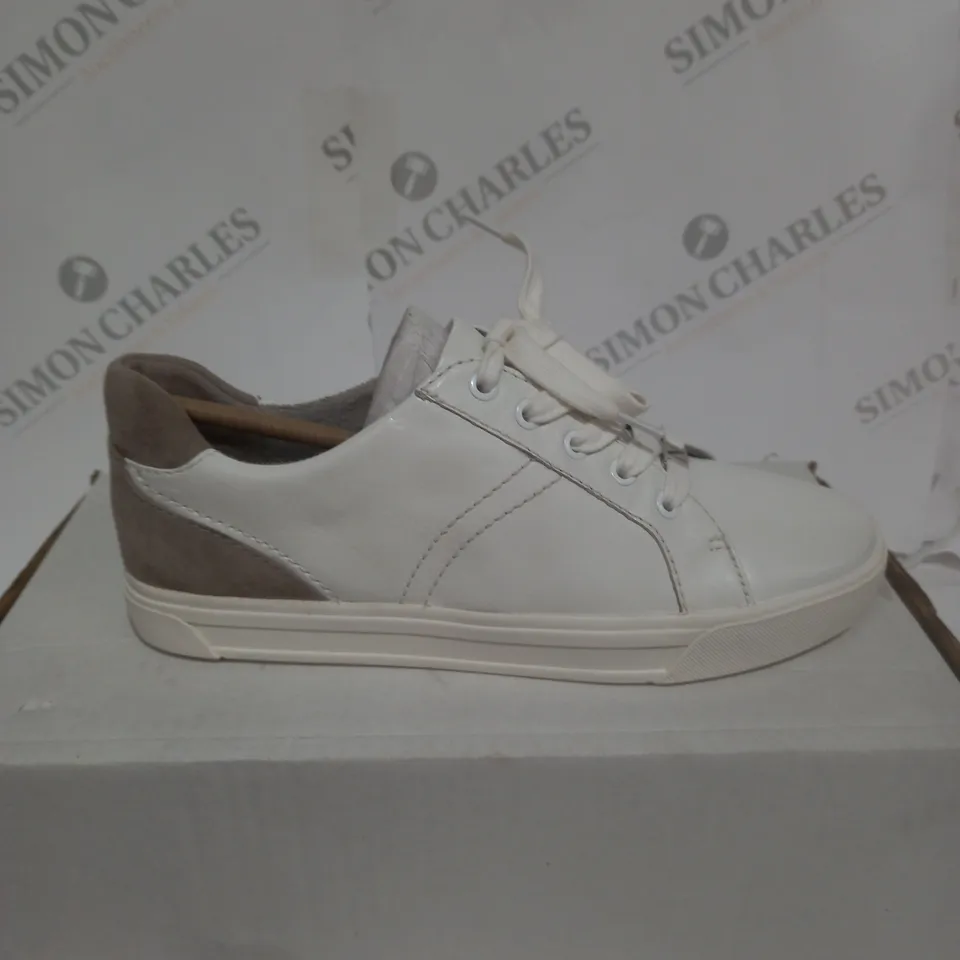 NATURALIZER ASTARA WIDE FIT LACE UP TRAINERS, WHITW, UK 6