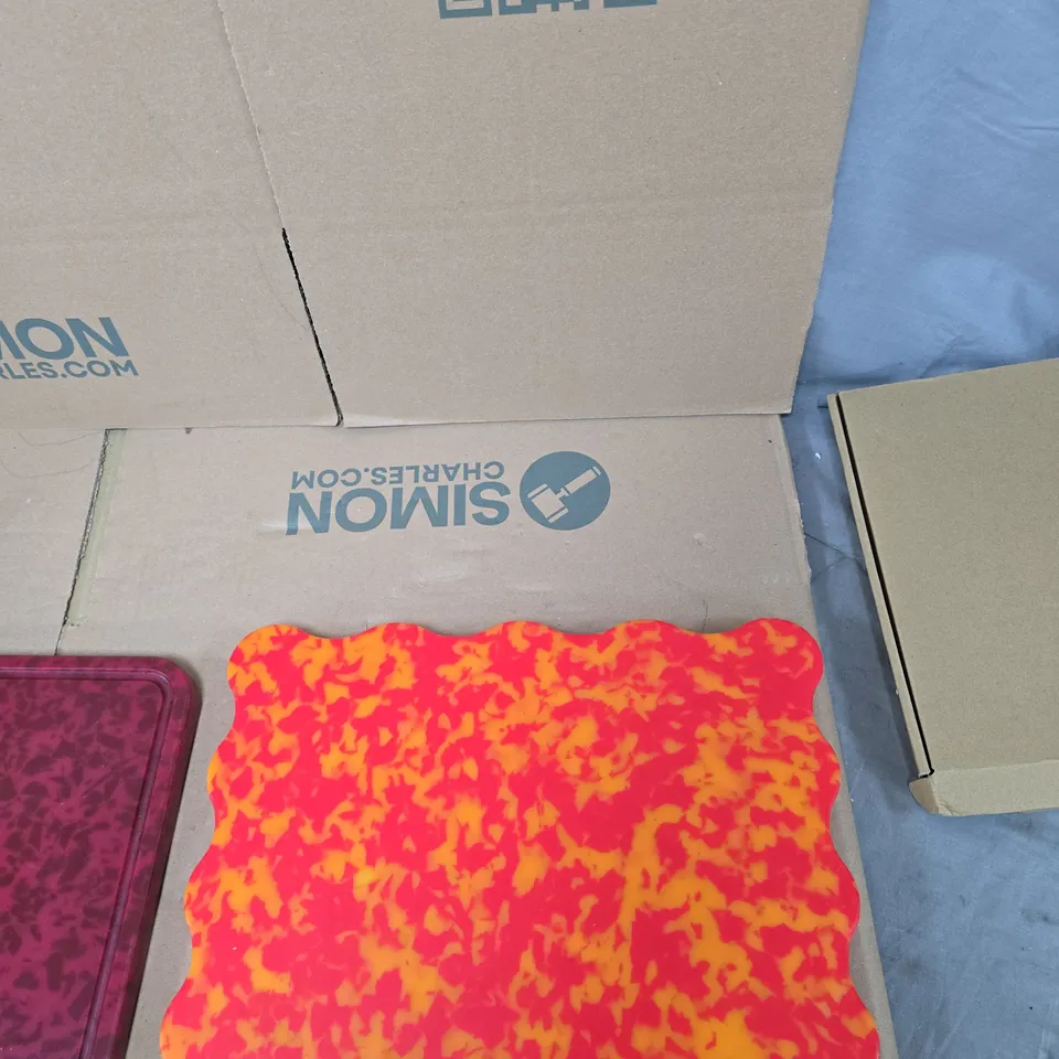 CHOPPING BOARDS SET – PINK MARBLE AND ORANGE SWIRL PLASTIC BOARDS