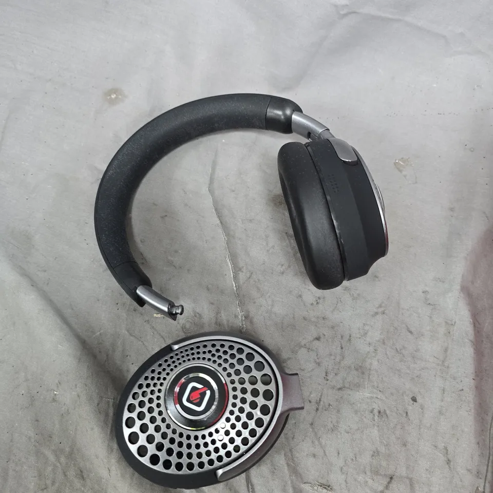 KRANE AND BAUER WIRELESS HEADPHONES 