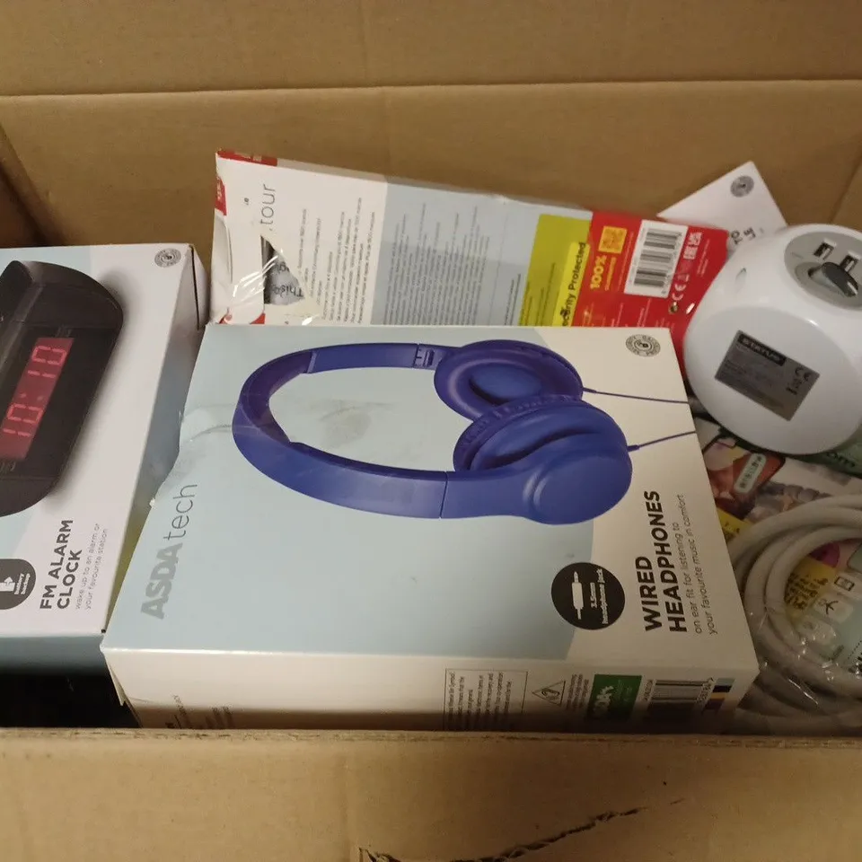 BOX OF APPROXIMATELY 28 ASSORTED ELECTRICALS TO INCLUDE FM ALARM CLOCK, WIRED HEADPHONES, ONE FOR ALL UNIVERSAL CONTOUR REMOTE, ETC, ETC