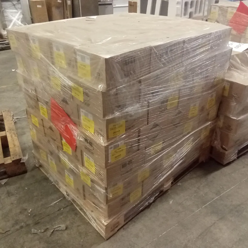 PALLET TO CONTAIN APPROXIMATELY 119 BOXES OF WD-40 HIGH PERFORMANCE SILICONE LUBRICANT ARESOL, 50ml PER BOTTLE - SAMPLES // APPROX 30 BOTTLES PER BOX