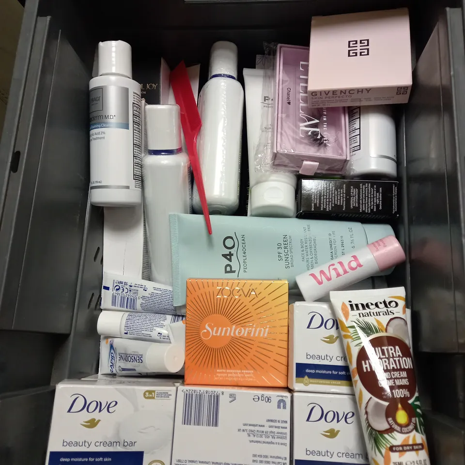 LOT OF HOUSEHOLD ITEMS TO INCLUDE TONGUE CLEANER , ETC