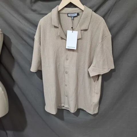 MAUVAIS BEIGE KNIT SHORT-SLEEVE SHIRT – SIZE M