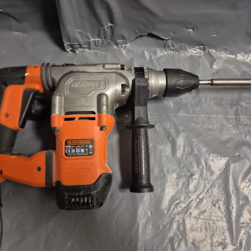 UNBOXED BLACK & DECKER 1250W BEHS03 HAMMER DRILL