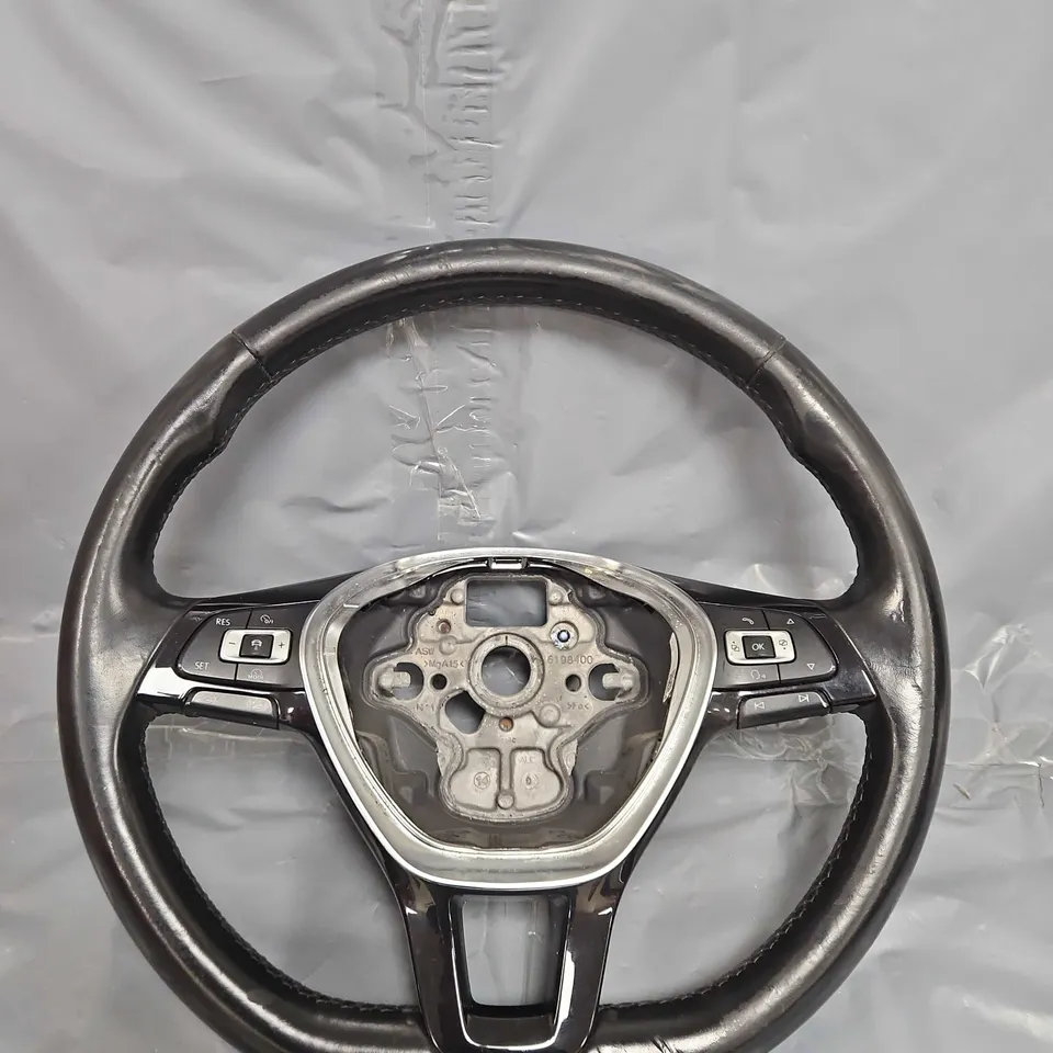 VOLKSWAGEN GOLF VII 2015 STEERING WHEEL 6198400