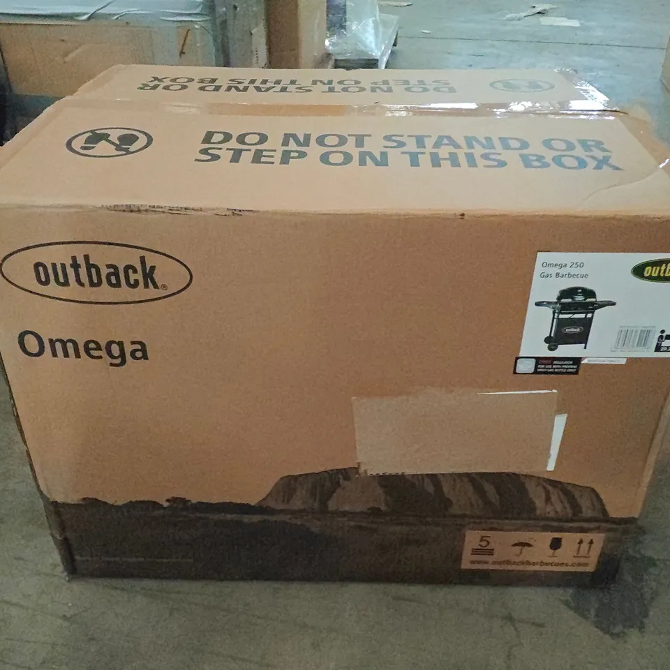 BOXED OUTBACK MERCURY OMEGA 250 GAS BARBECUE - 1 BOX