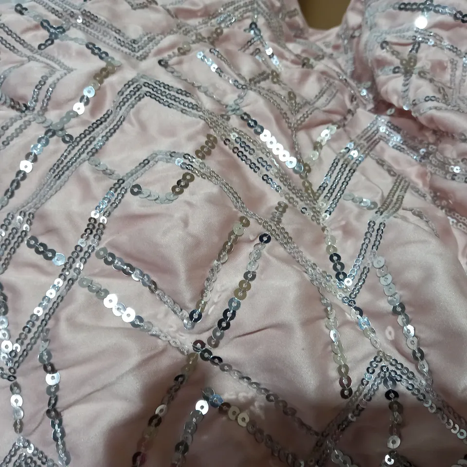 JM BY JULIEN MACDONALD DECO STYLE SEQUIN BEDDING 6 PIECE SET - PINK - KING SIZE
