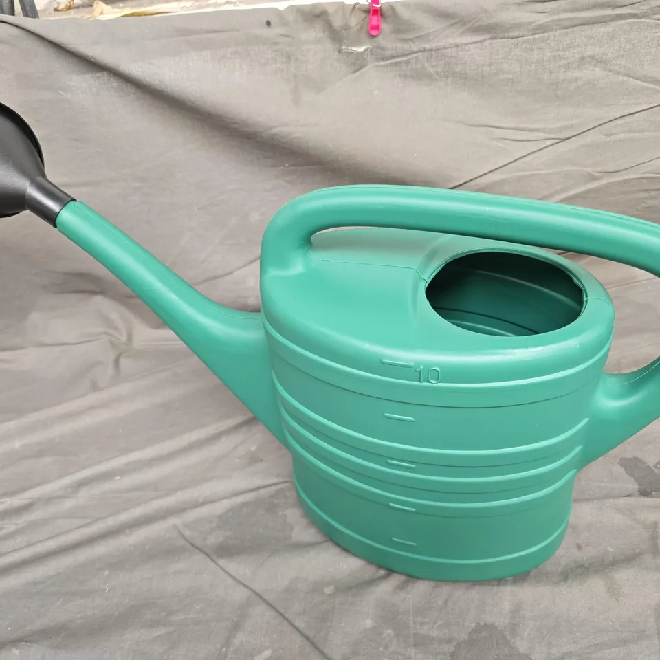 GREEN 10L WATERING CAN WITH LONG SPOUT AND SPRINKLER HEAD