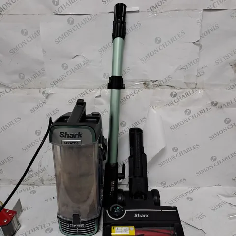 SHARK STRATOS UPRIGHT VACUUM CLEANER WITH PET-TOOL & CAR KIT NZ860UK