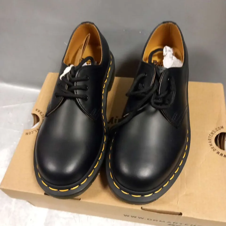 BOXED DR MARTENS DERBIES SIZE 3