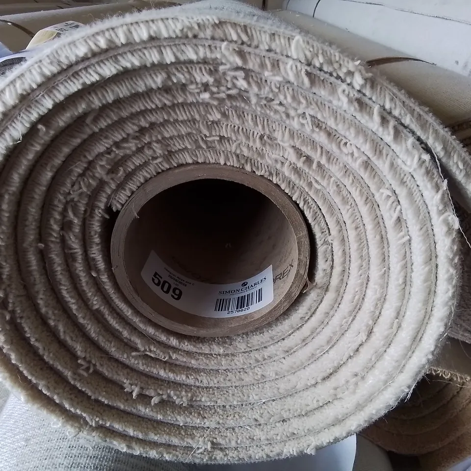ROLL OF QUALITY DIMENSIONS PLAINS 50oz CARPET APPROXIMATELY 5M × 4.53M