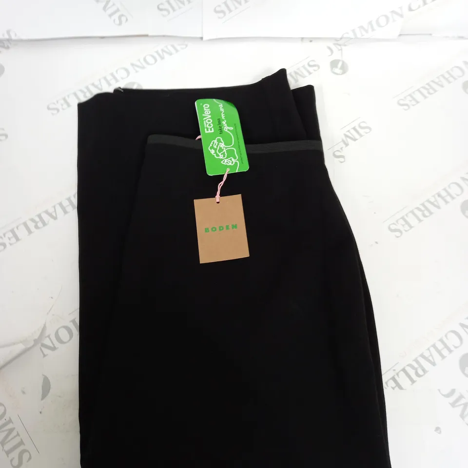 WOMENS BODEN CLASSIC SKIRT IN BLACK SIZE 14