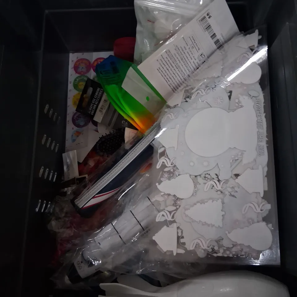TOTE OF ASSORTED TOYS AND ACCESSORIES TO INCLUDE;