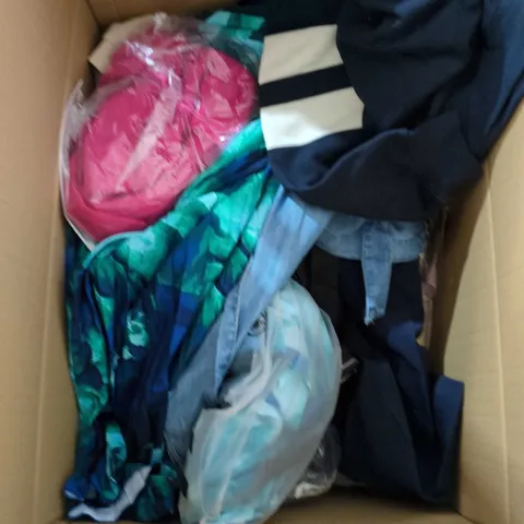 ASSORTED BOX OF CLOTHING ITEMS UNISEX APPROXIMATLEY 20 SIZES VARY 